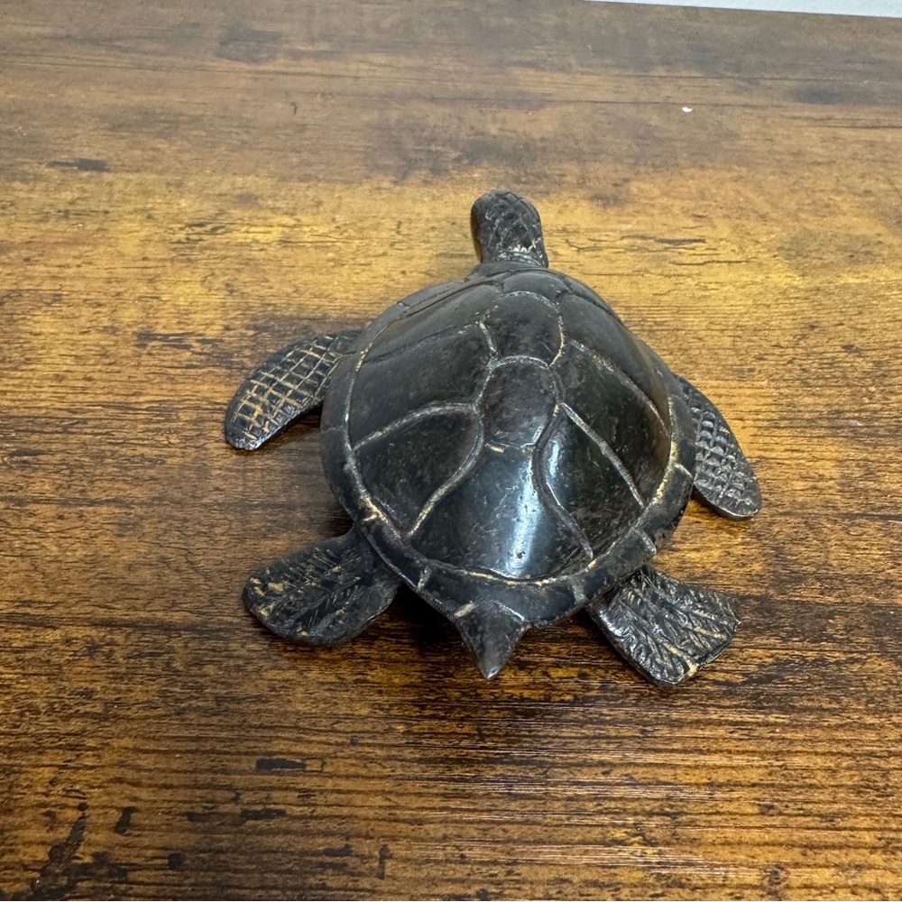 Vintage Cast Metal Sea Turtle Figurine Nautical Coastal Beach Decor Statue - Picture 7 of 9